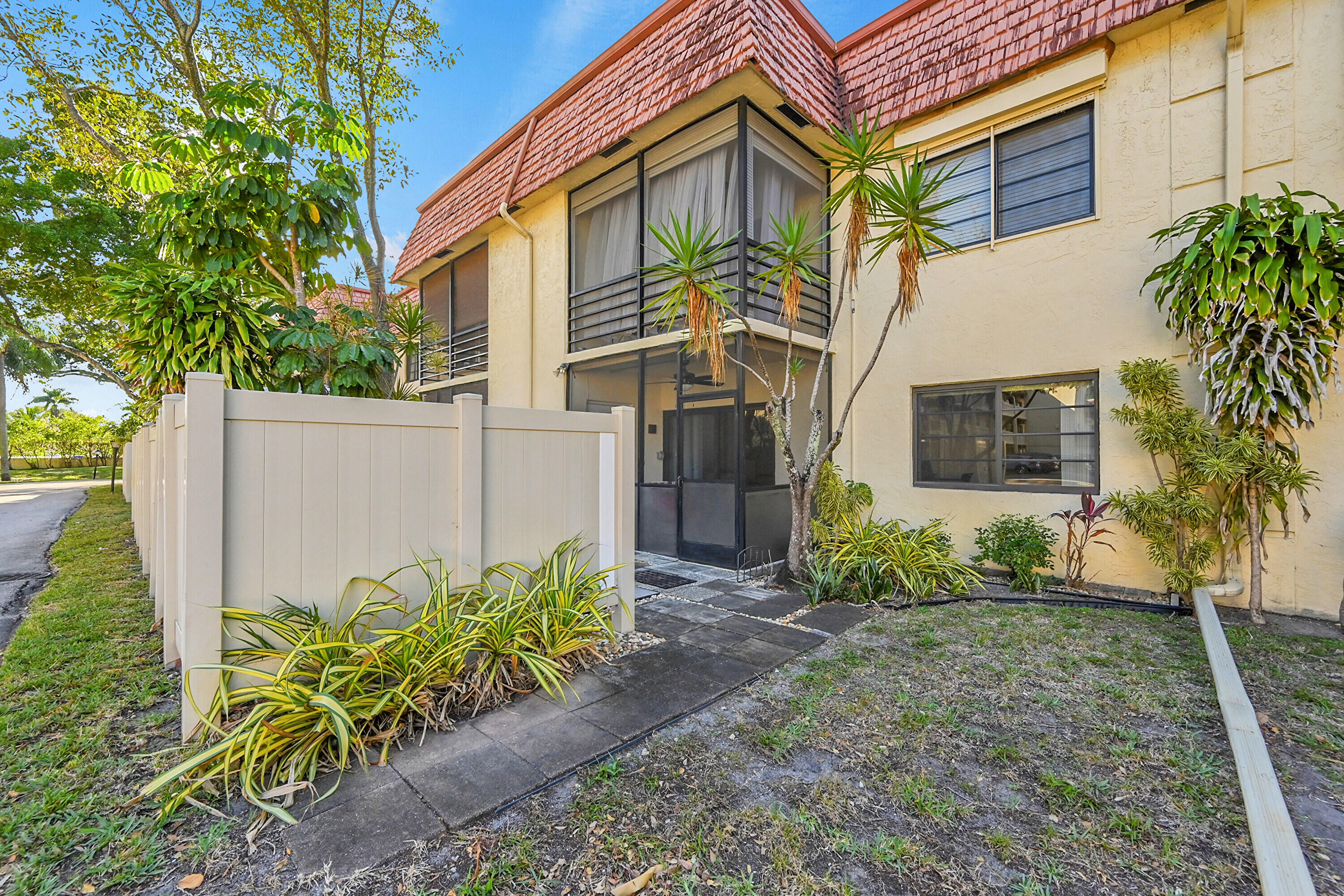 CYPRESS PARK CONDO - Residential Lease