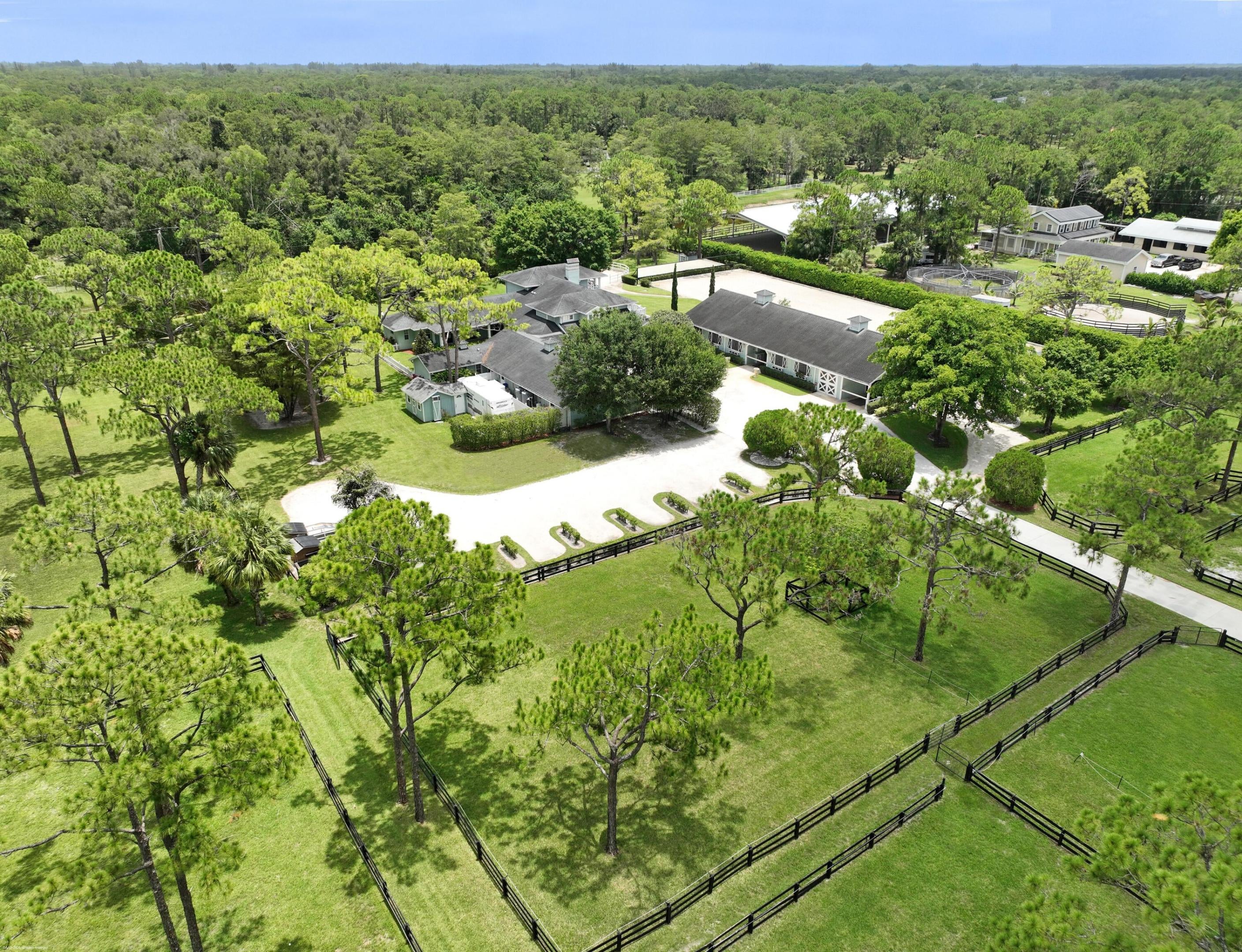 2740 Buck Ridge Trail
