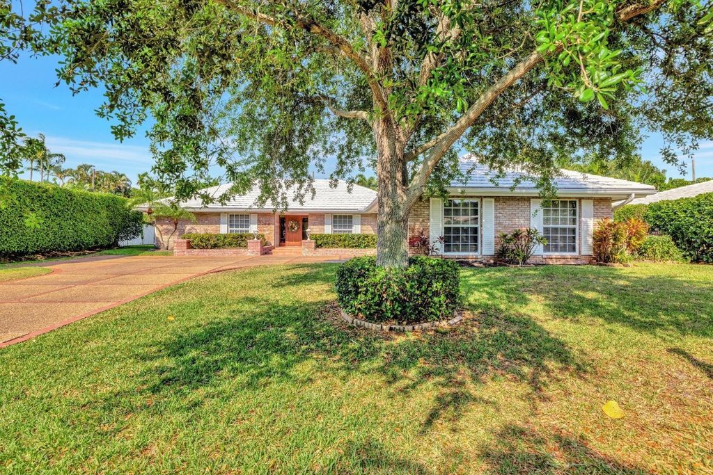 Photo of 4357 NE 22nd Avenue, Fort Lauderdale, FL 33308 (MLS # F10493057)