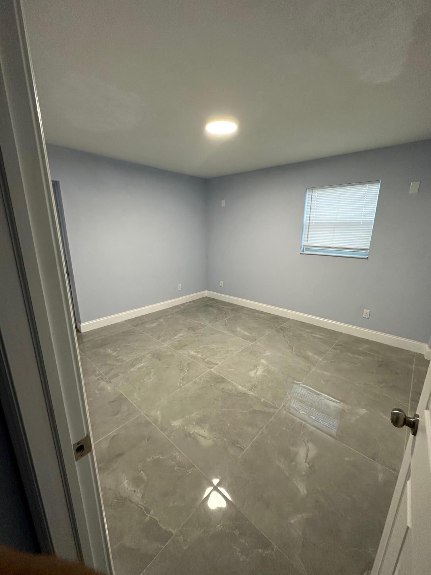 FOREST HILL VILLAGE PLAT - Residential Lease