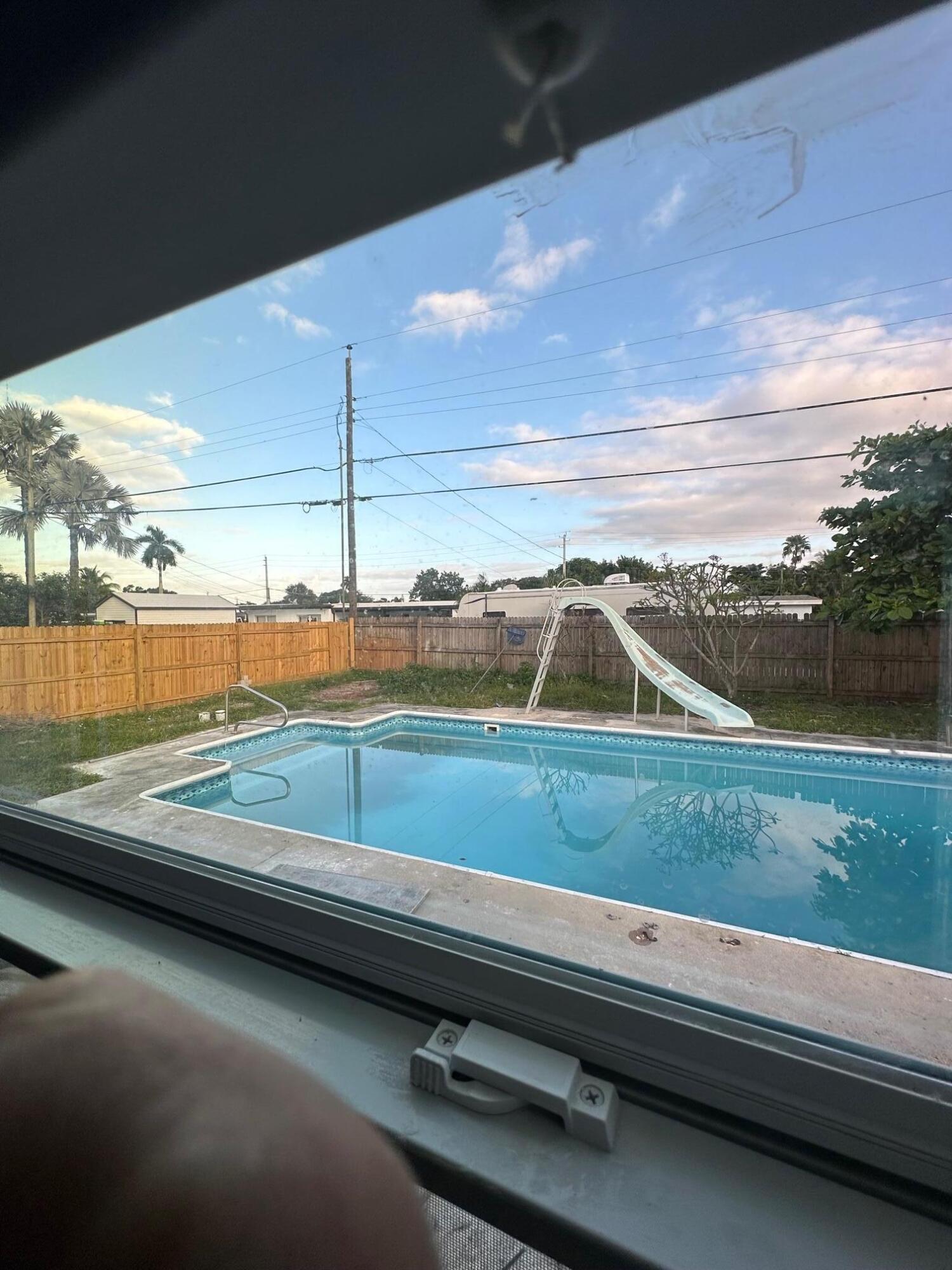 FOREST HILL VILLAGE PLAT - Residential Lease