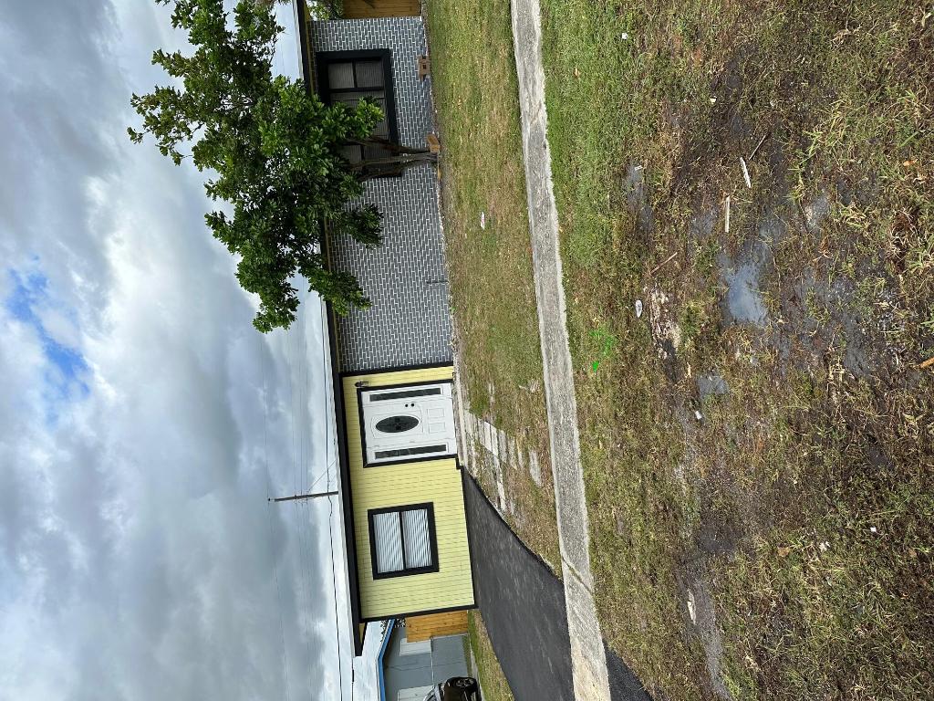 FOREST HILL VILLAGE PLAT 3 IN - Residential Lease