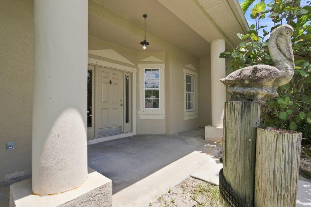499 SW MILLARD Drive, Port St Lucie, FL, 34953/$660,000 2 499 SW MILLARD Drive