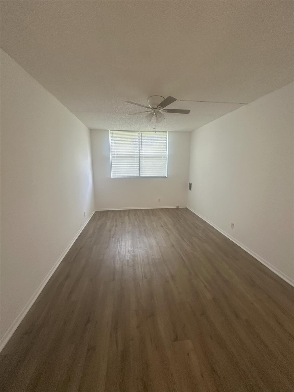 2401 Riverside Dr 514B