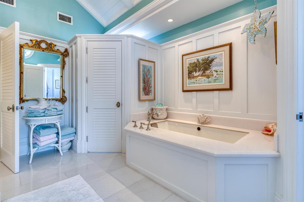 SEA ISLE EST - Residential