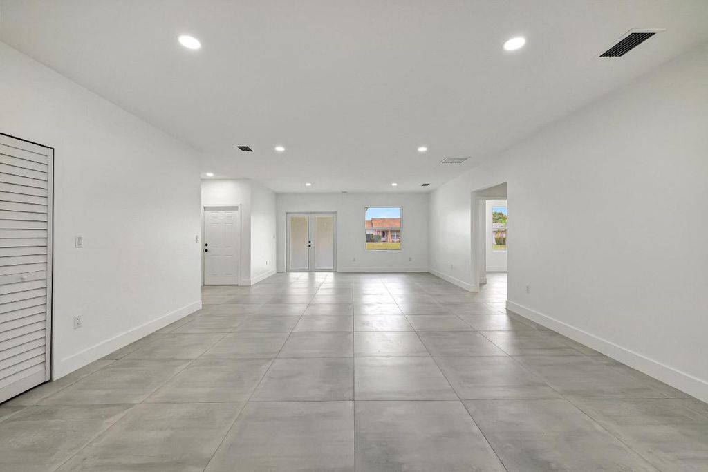 Photo of 2481 SE Stonecrop Street, Port Saint Lucie, FL 34984 (MLS # R10959640)