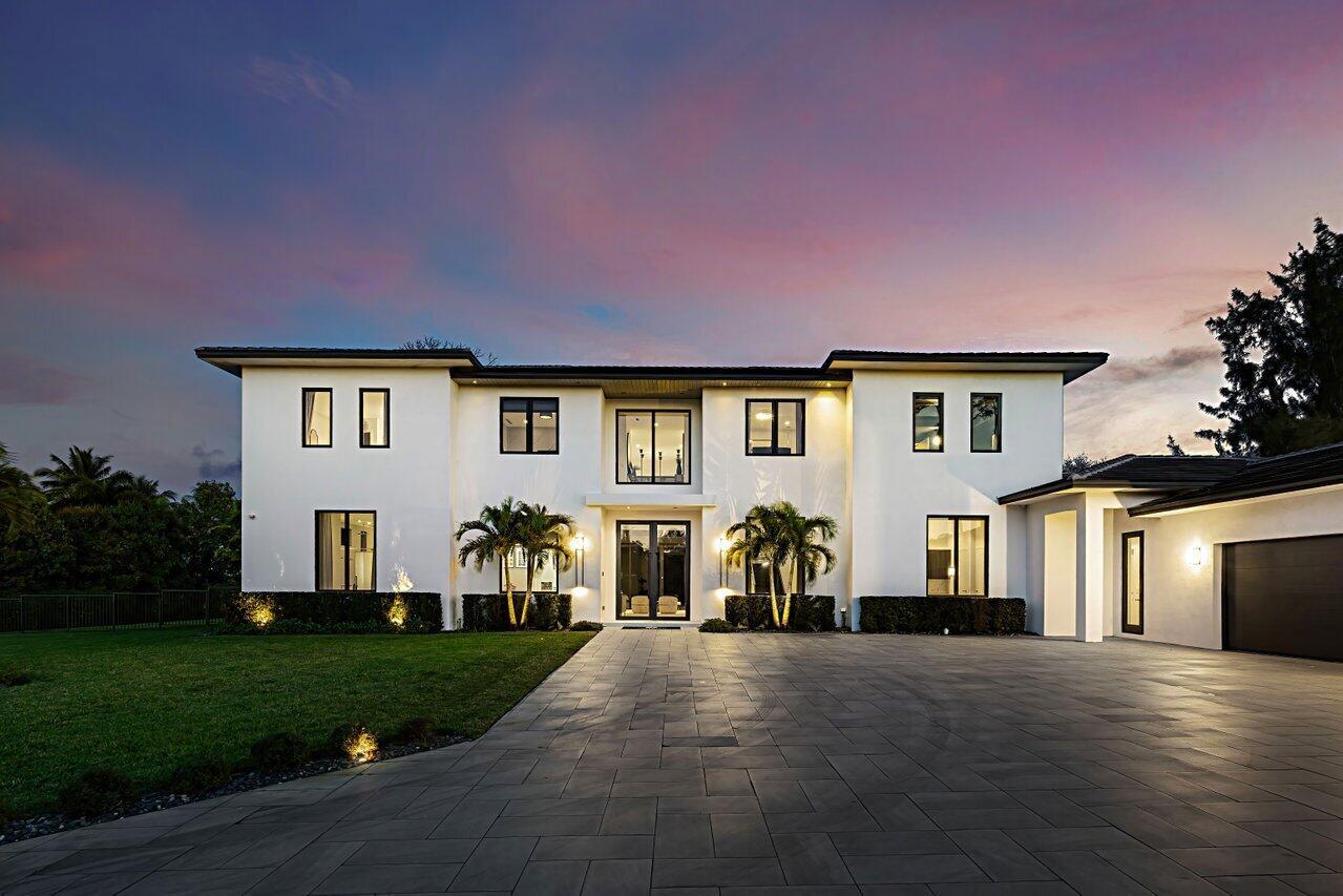 6352 NW 65 Way