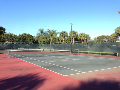 A home in Deerfield Beach