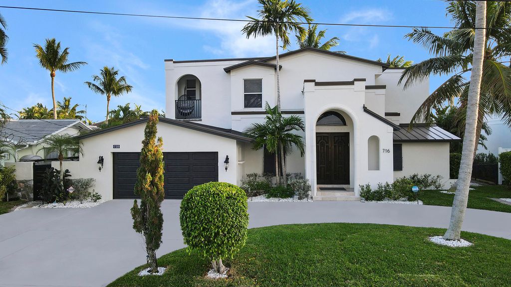 Photo of 716 Kittyhawk Way, North Palm Beach, FL 33408 (MLS # R10866067)