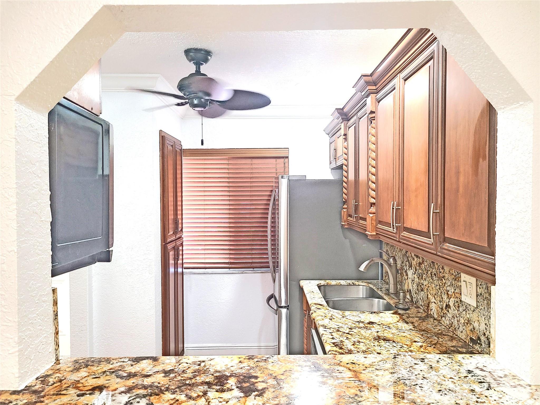 View photos, virtual tours, details... 139 Sparrow Dr 4B