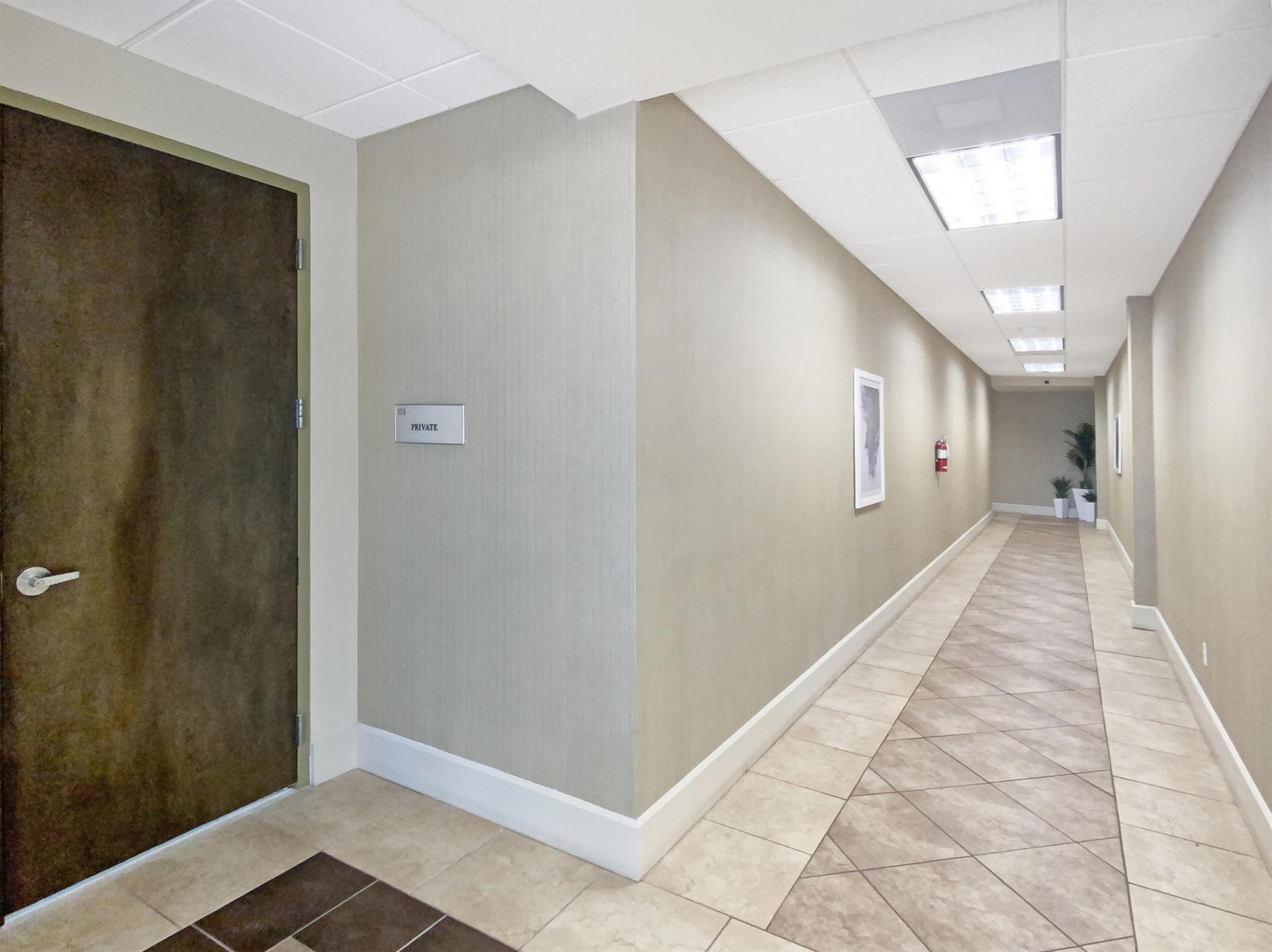 VANTAGE INDUSTRIAL PARK N - Commercial Lease