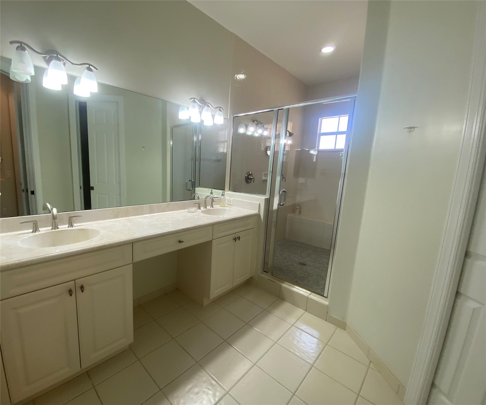 CYPRESS POINTE II AT HERON BAY - Residential Lease