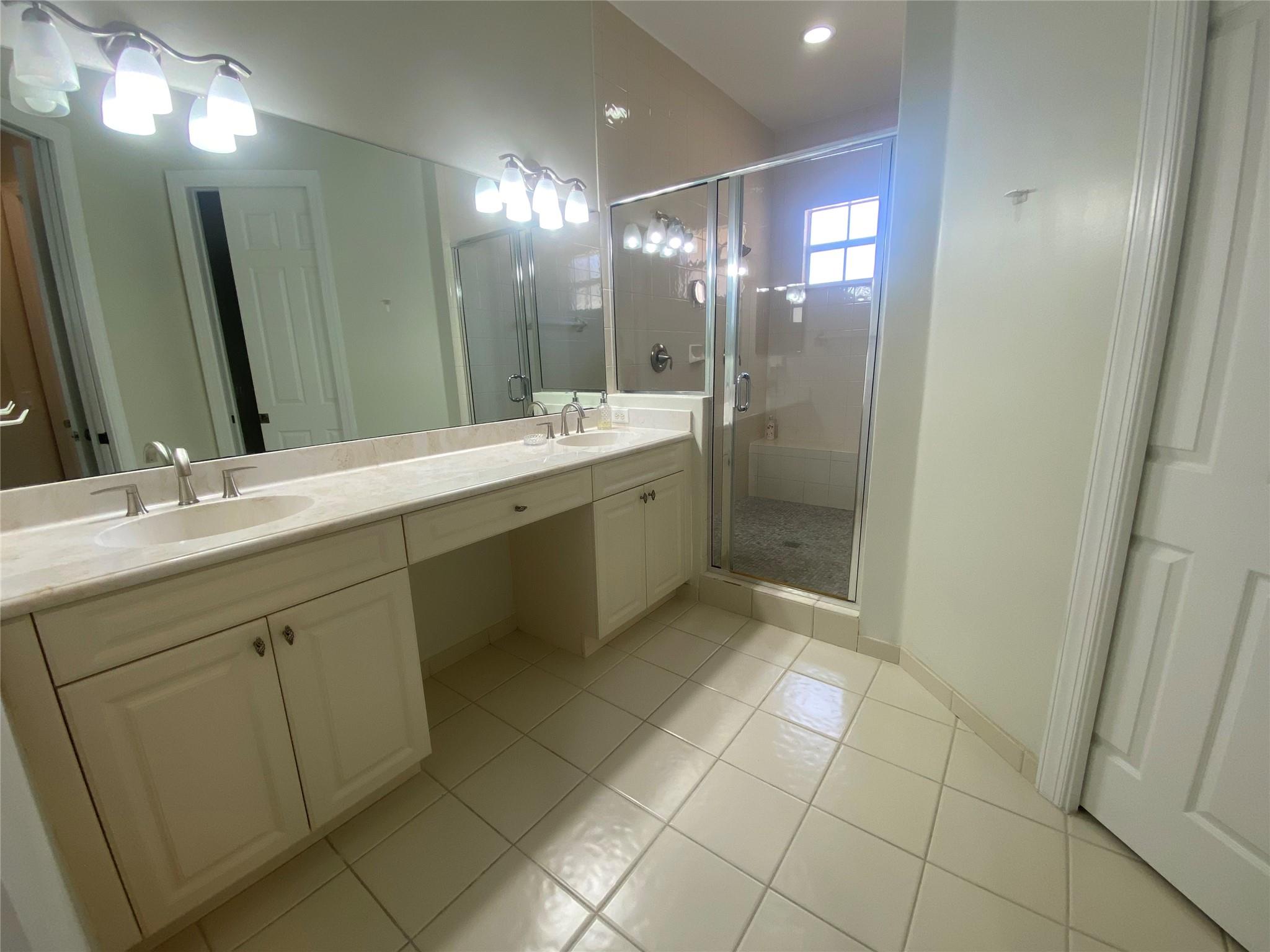 CYPRESS POINTE II AT HERON BAY - Residential Lease