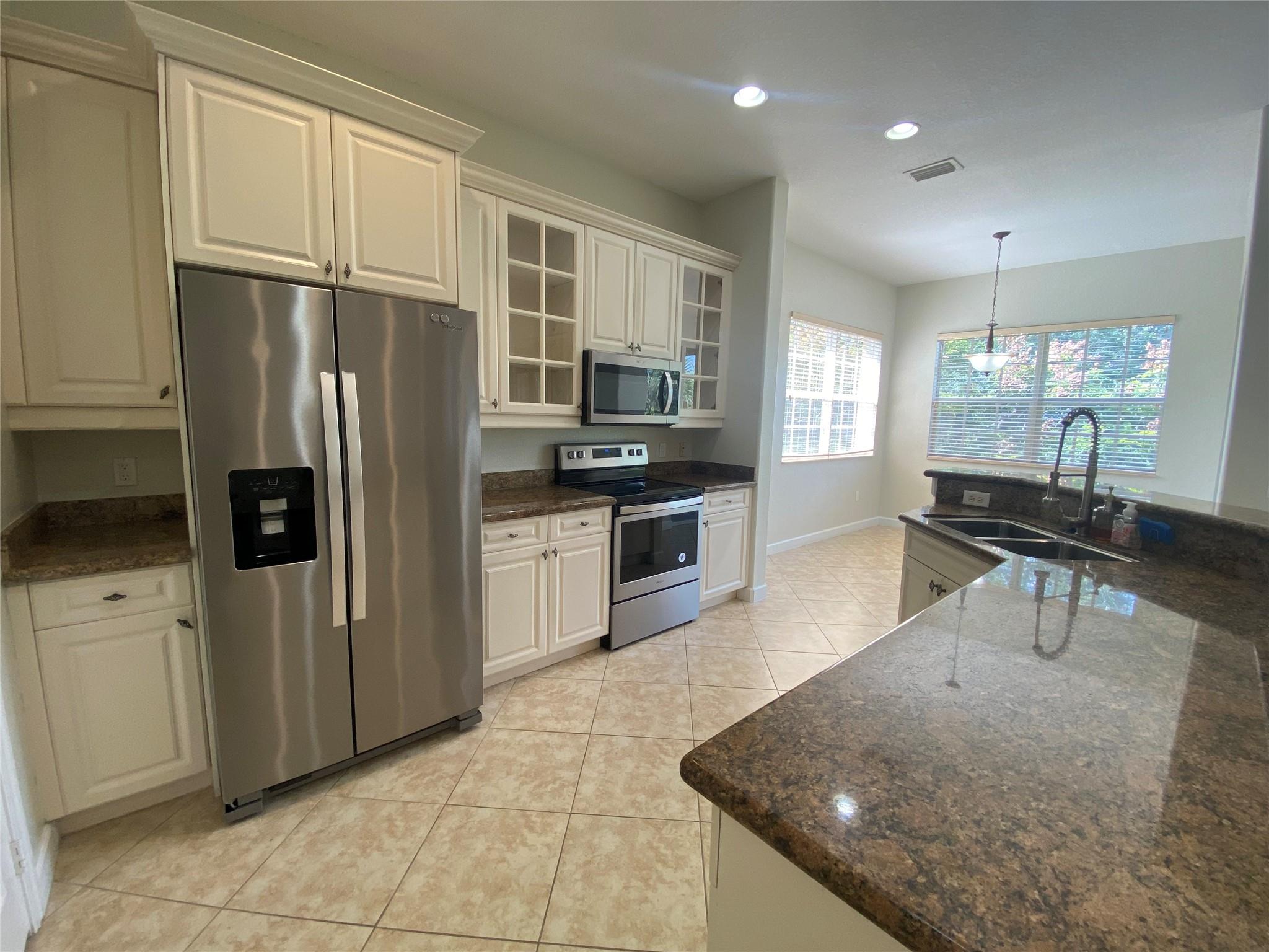 CYPRESS POINTE II AT HERON BAY - Residential Lease