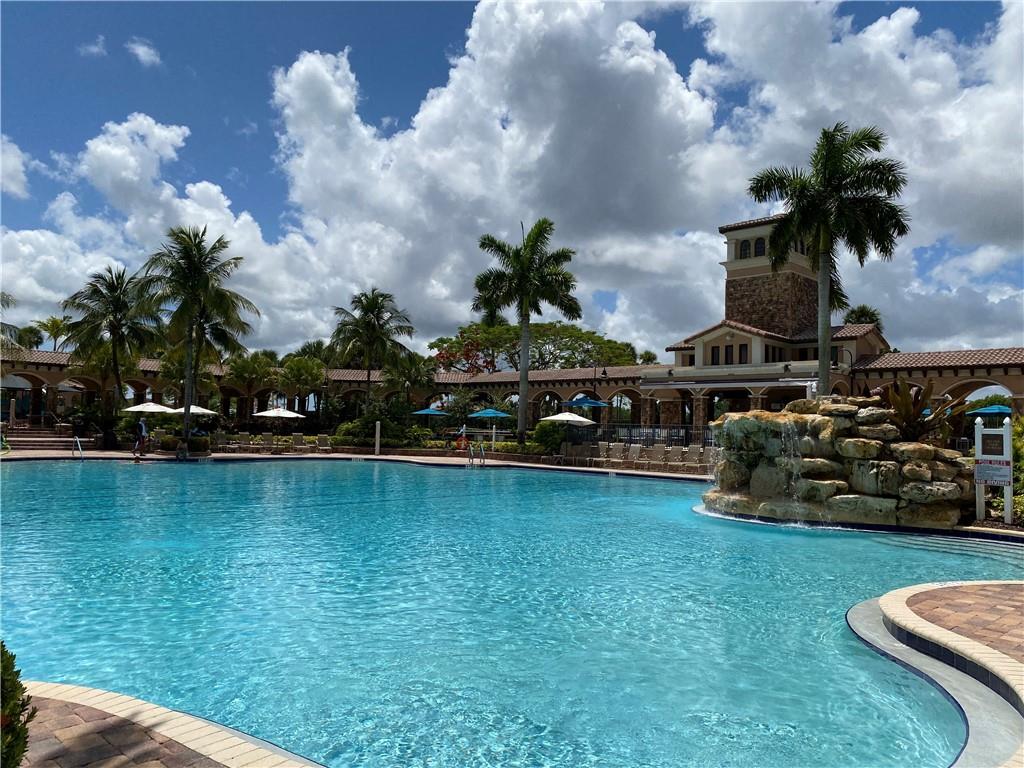 CYPRESS POINTE II AT HERON BAY - Residential Lease