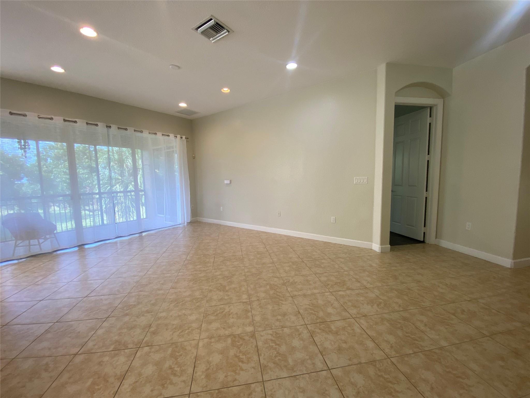 CYPRESS POINTE II AT HERON BAY - Residential Lease