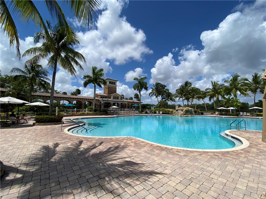 CYPRESS POINTE II AT HERON BAY - Residential Lease