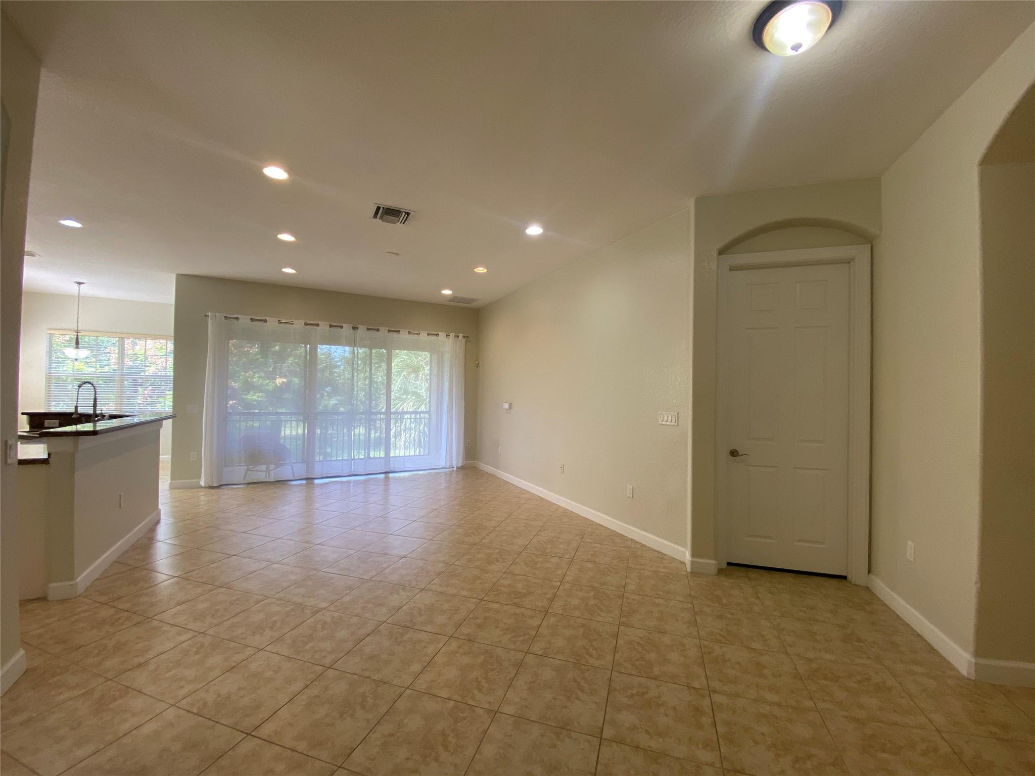 CYPRESS POINTE II AT HERON BAY - Residential Lease