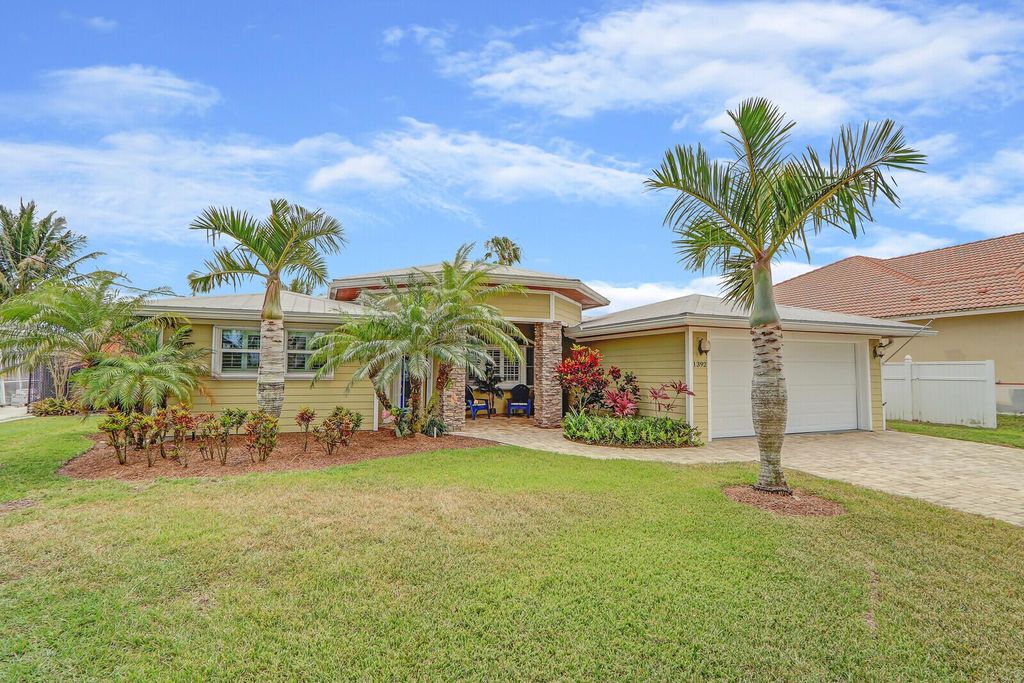 Photo of 1392 SW Seahawk Way, Palm City, FL 34990 (MLS # R10977232)