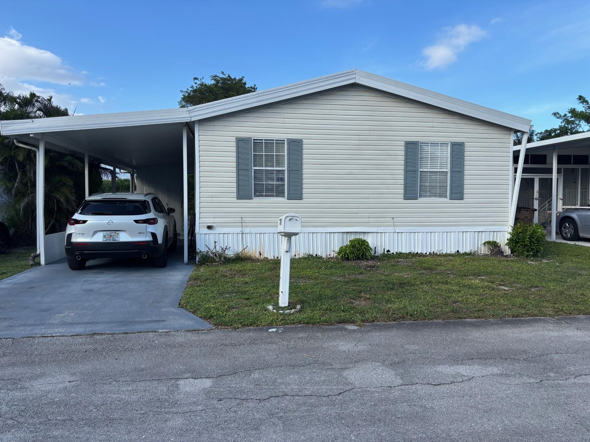 COUNTRY KNOLLS - Residential