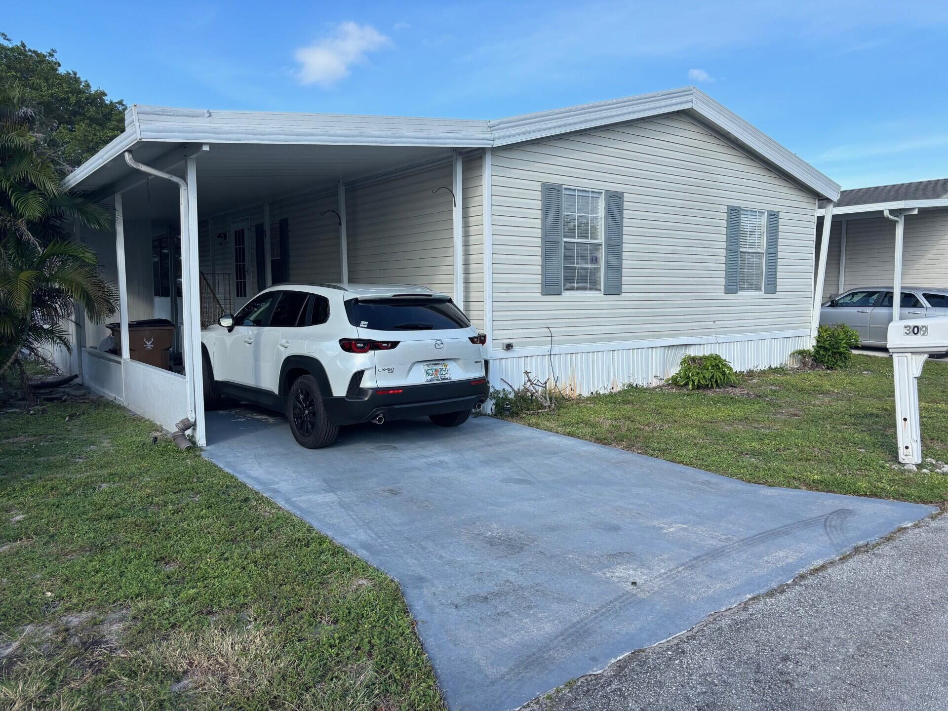 COUNTRY KNOLLS - Residential