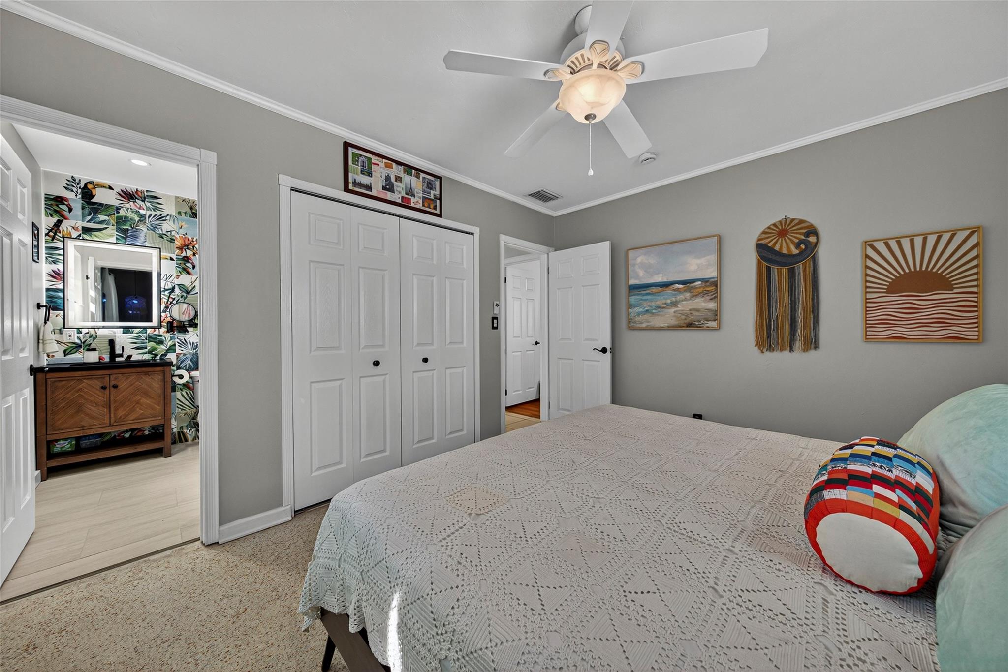 Lyons Park 33-28 B - Residential