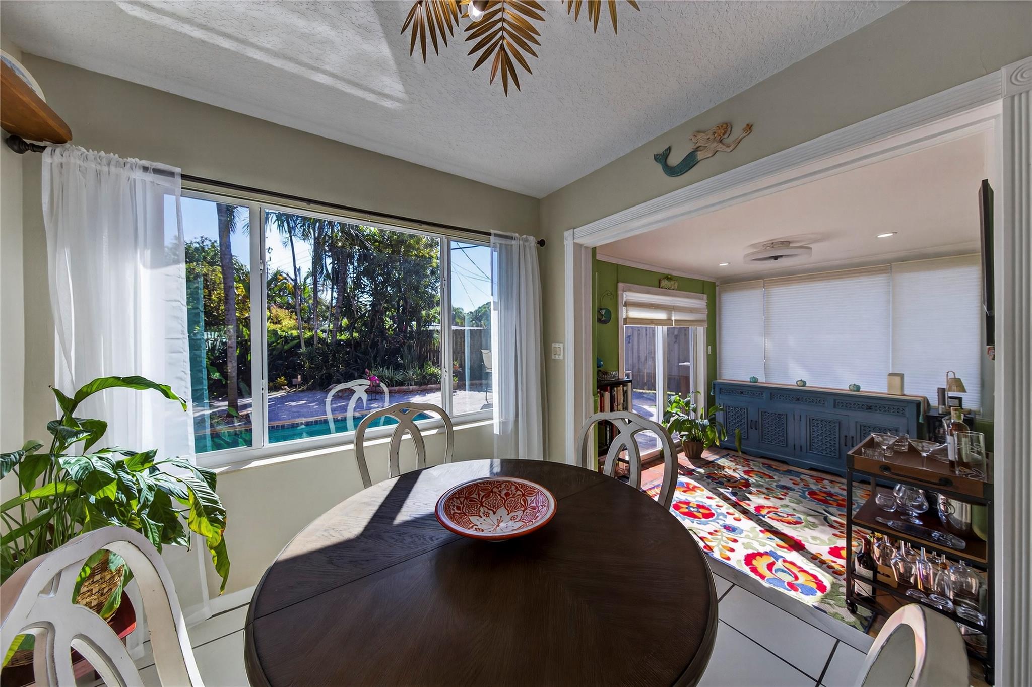 Lyons Park 33-28 B - Residential