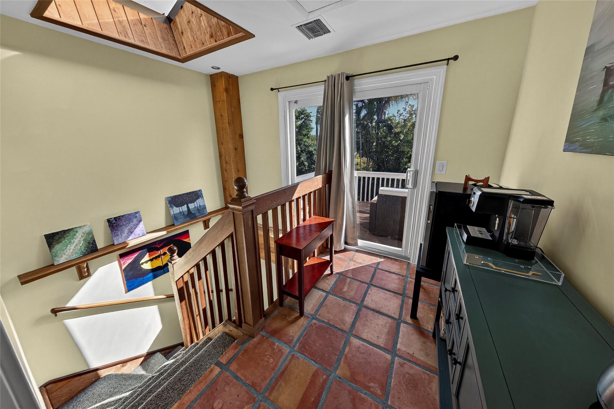 Lyons Park 33-28 B - Residential