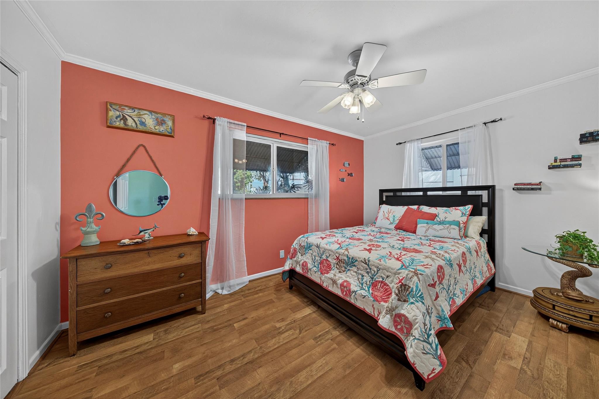 Lyons Park 33-28 B - Residential