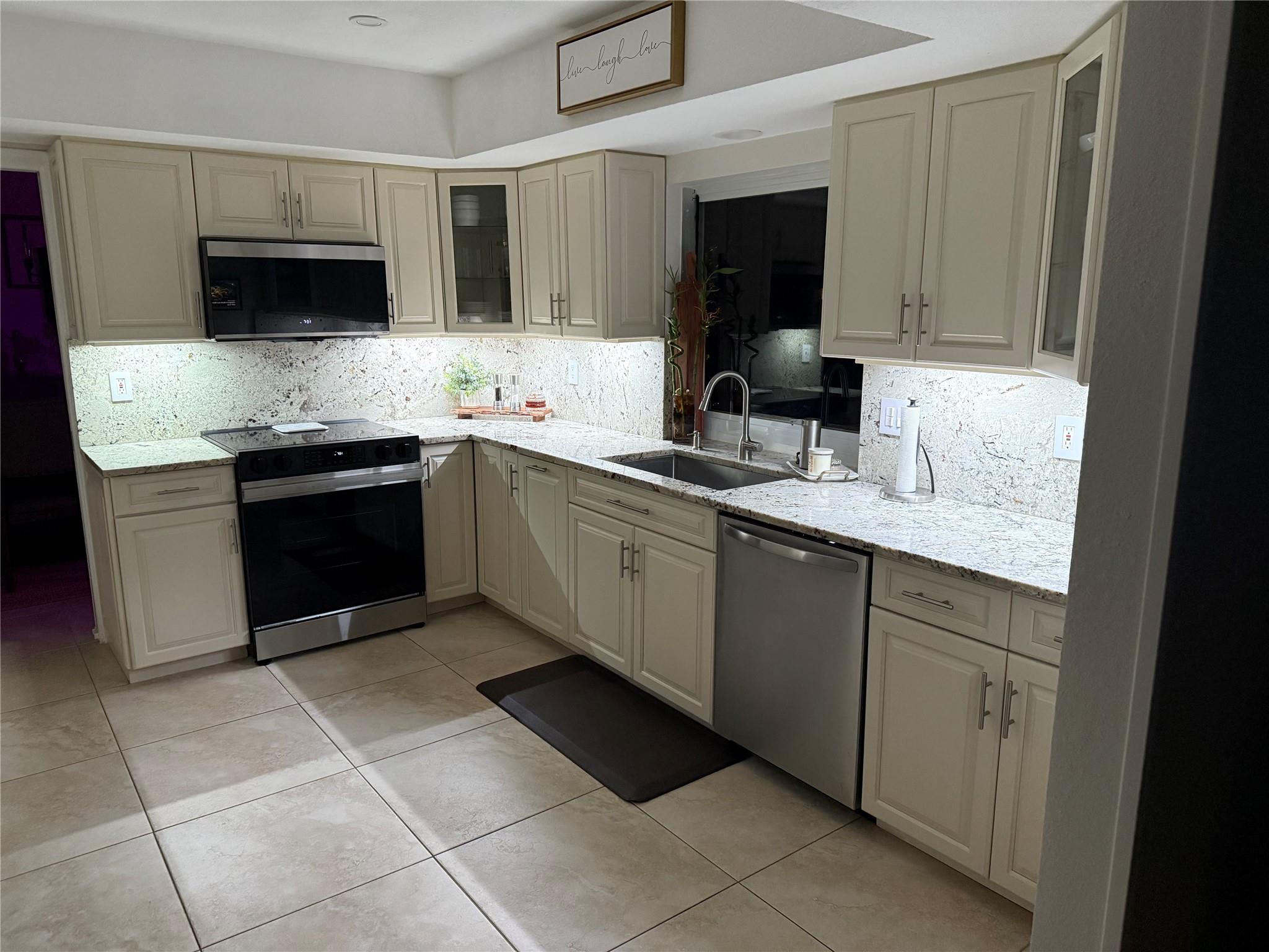 Royal Palm Estates - Residential