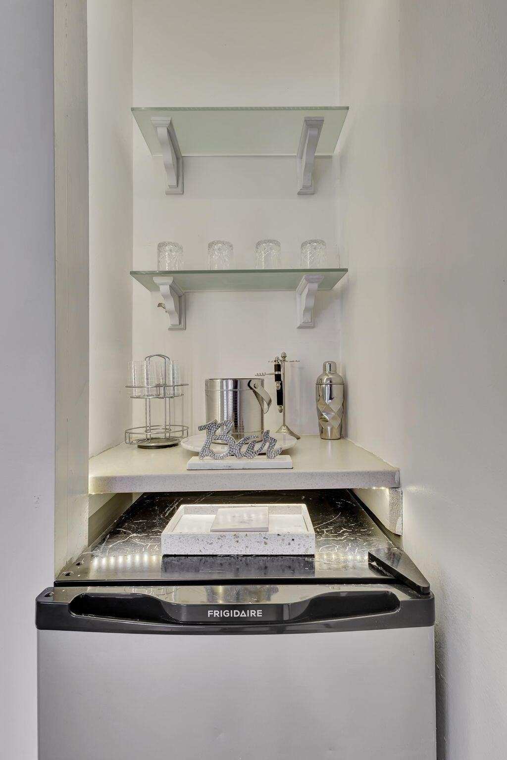 EASTWOOD OF WELLINGTON 2 - Residential Lease