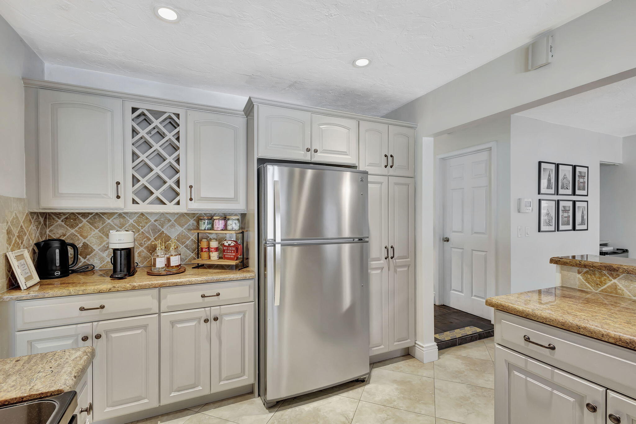 EASTWOOD OF WELLINGTON 2 - Residential Lease