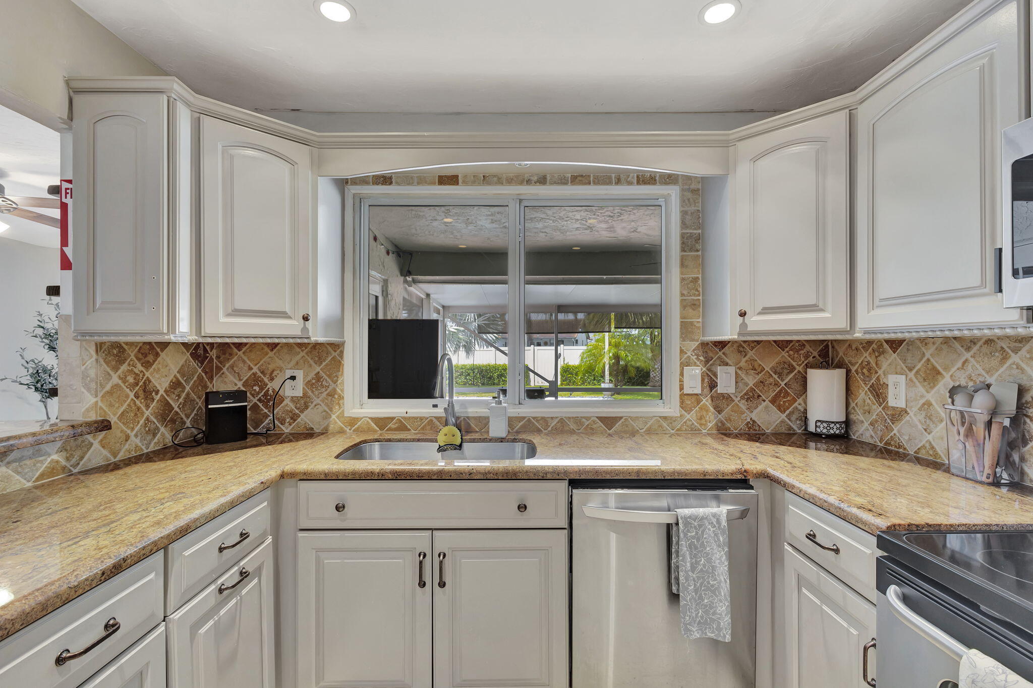 EASTWOOD OF WELLINGTON 2 - Residential Lease