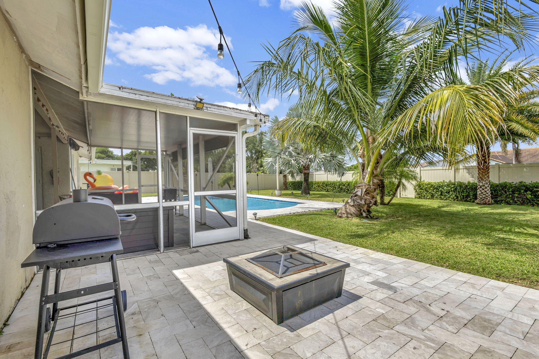 EASTWOOD OF WELLINGTON 2 - Residential Lease