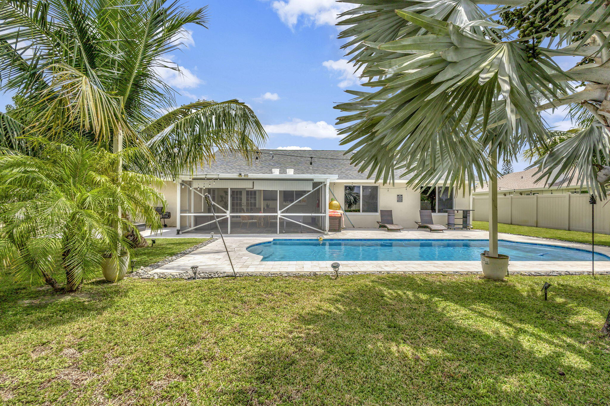 EASTWOOD OF WELLINGTON 2 - Residential Lease