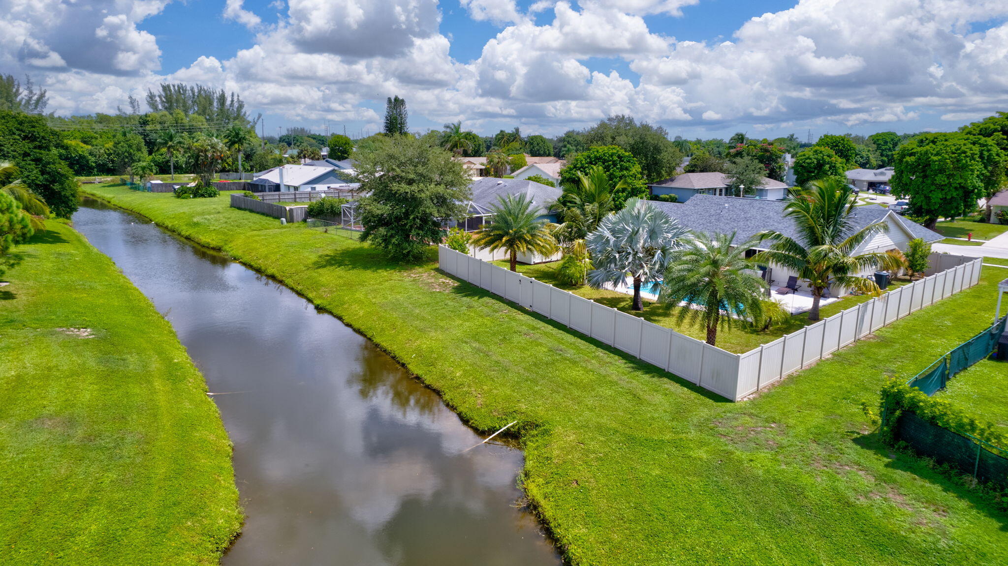 EASTWOOD OF WELLINGTON 2 - Residential Lease