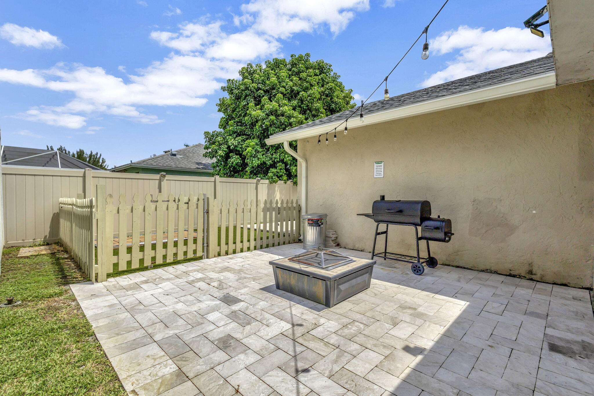 EASTWOOD OF WELLINGTON 2 - Residential Lease