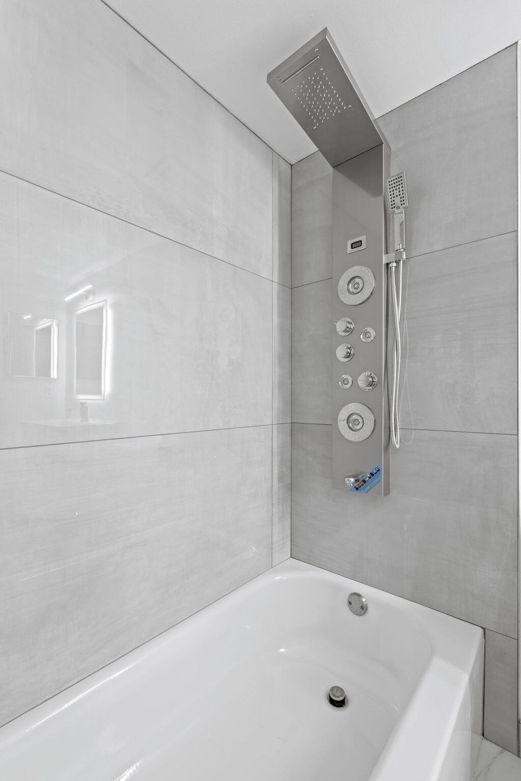 LA PINATA CONDO - Residential