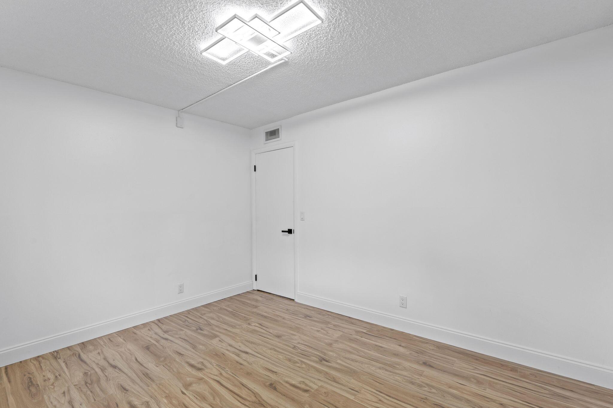 LA PINATA CONDO - Residential