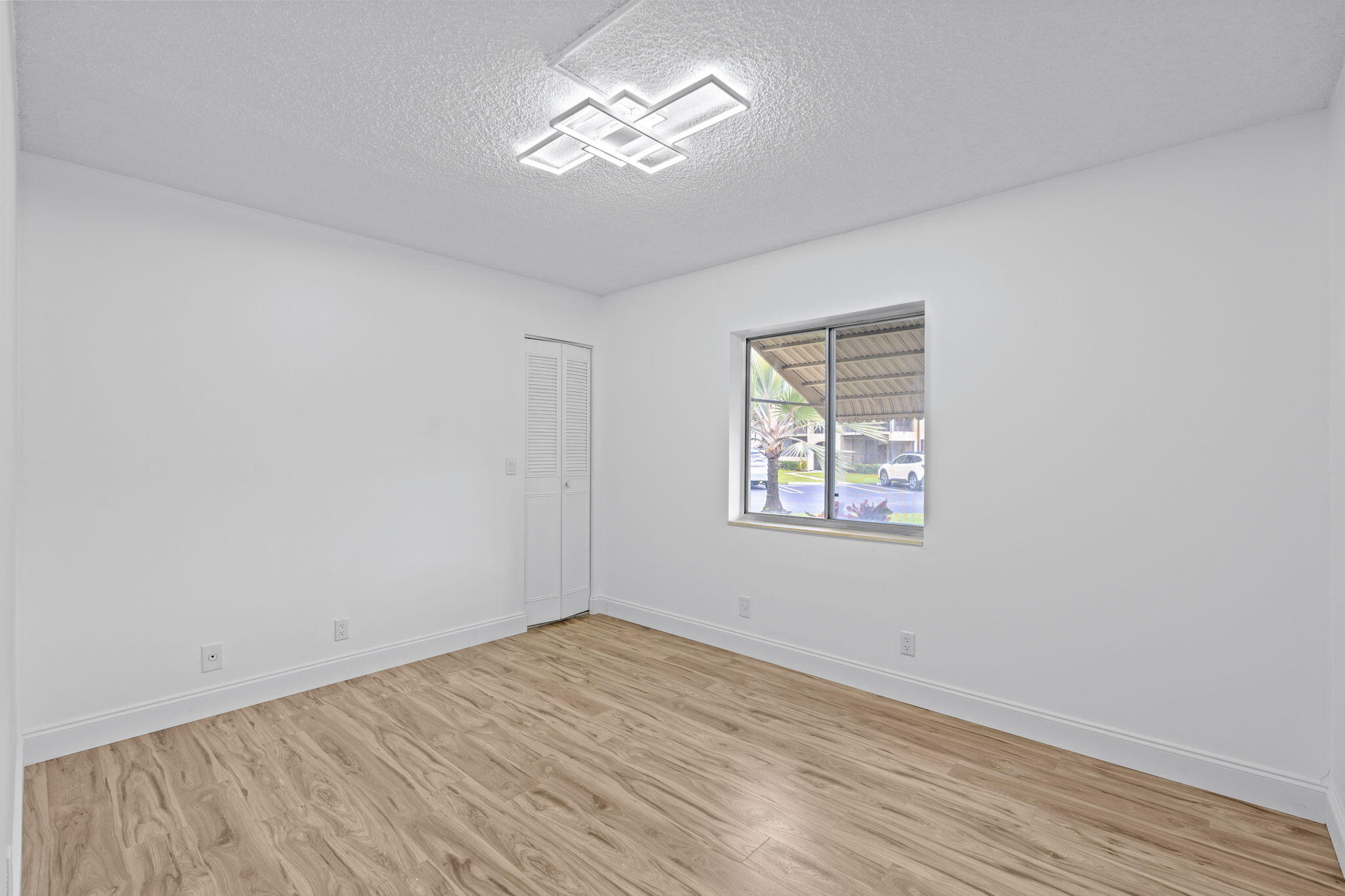 LA PINATA CONDO - Residential