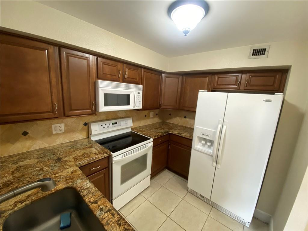 SPRINGCREST CONDO - Residential Lease