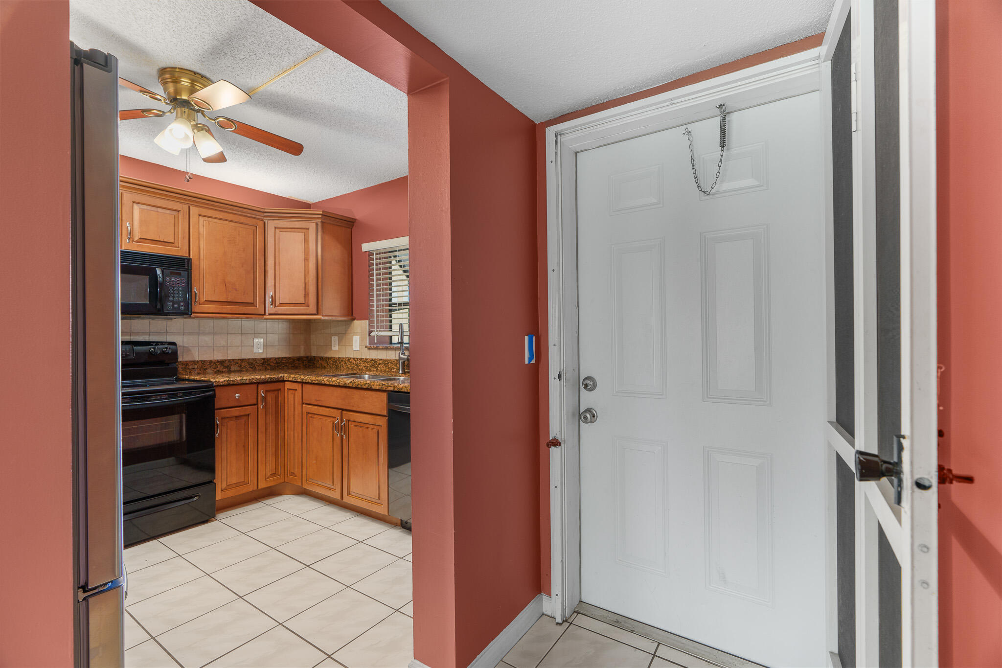 DIPLOMAT SQUARE CONDO - Residential