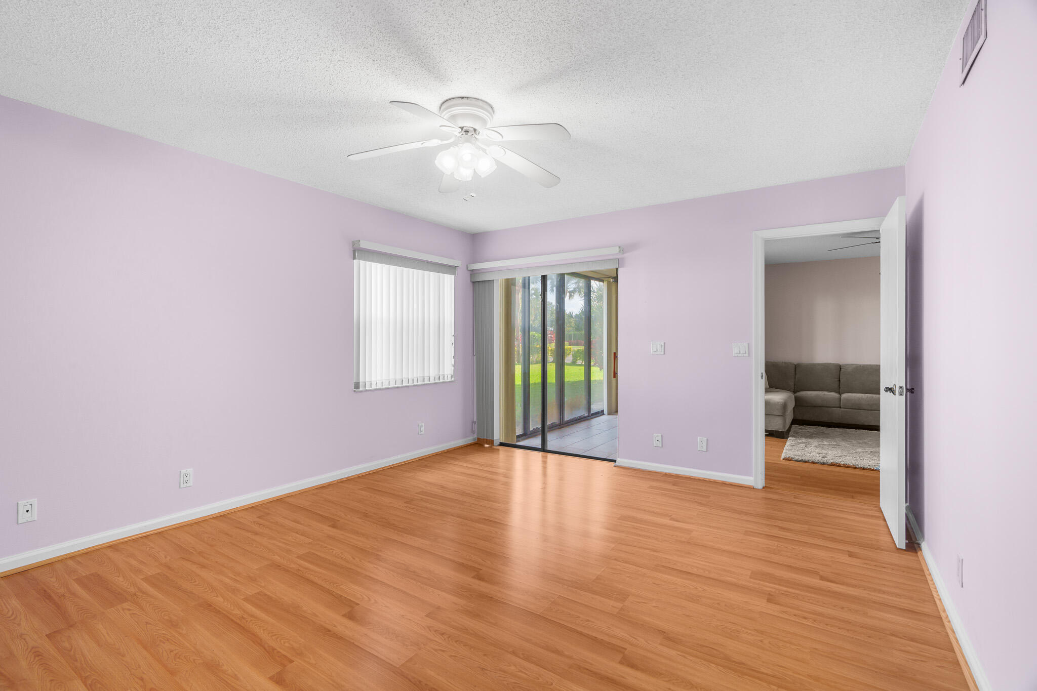 DIPLOMAT SQUARE CONDO - Residential