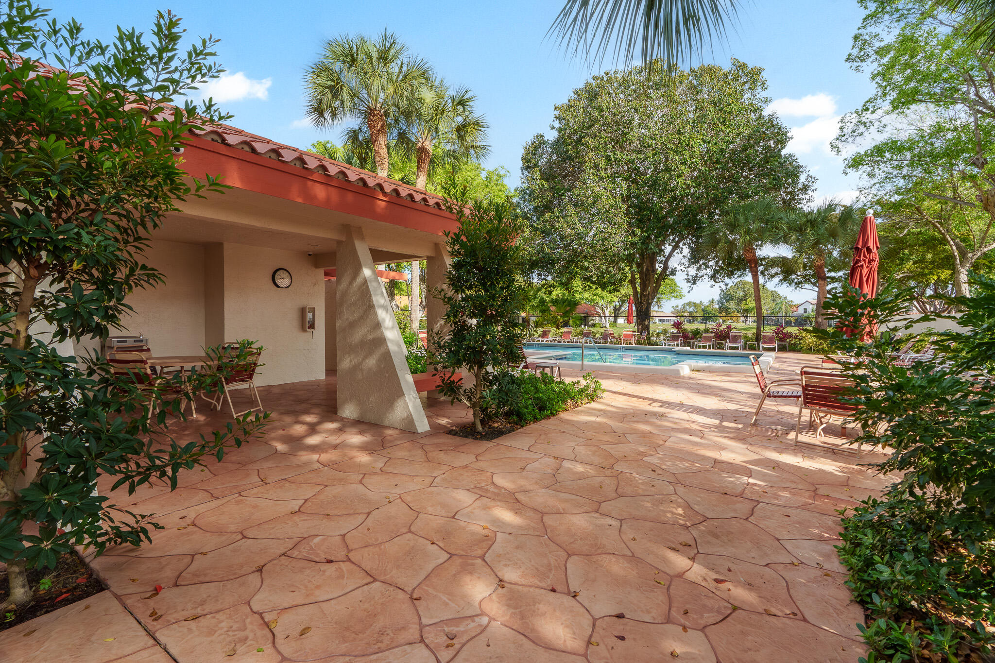 DIPLOMAT SQUARE CONDO - Residential