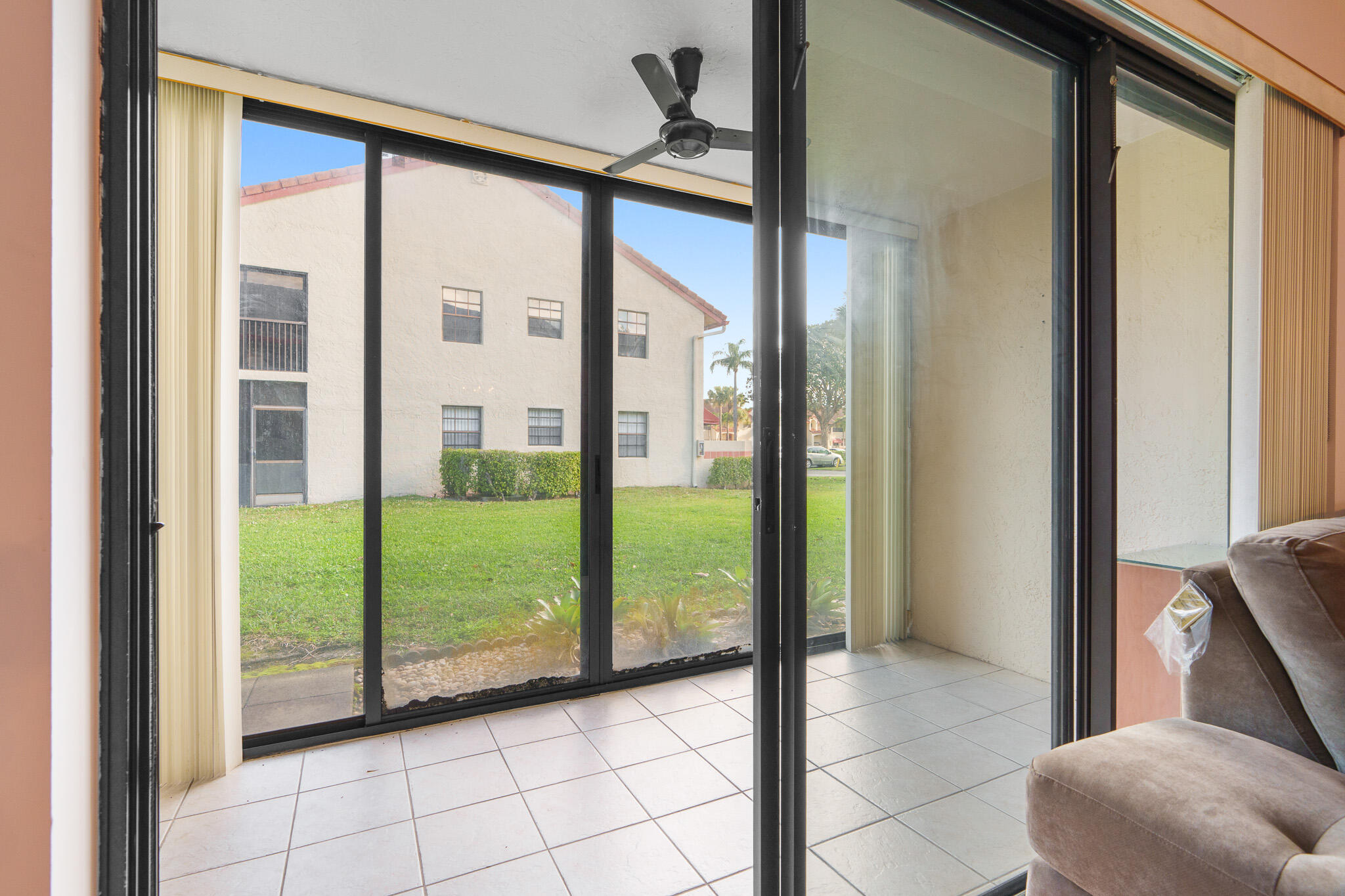 DIPLOMAT SQUARE CONDO - Residential