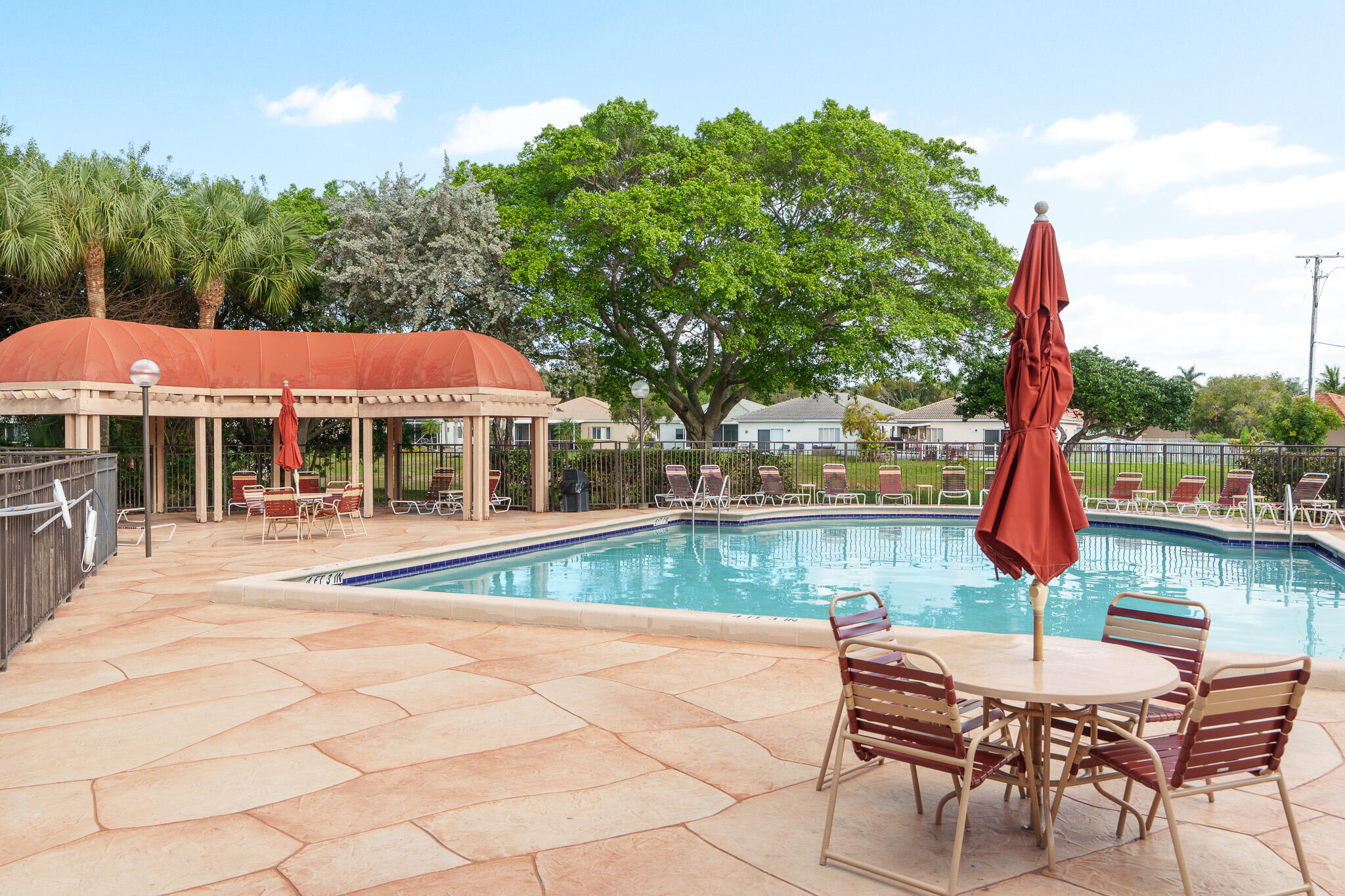 DIPLOMAT SQUARE CONDO - Residential