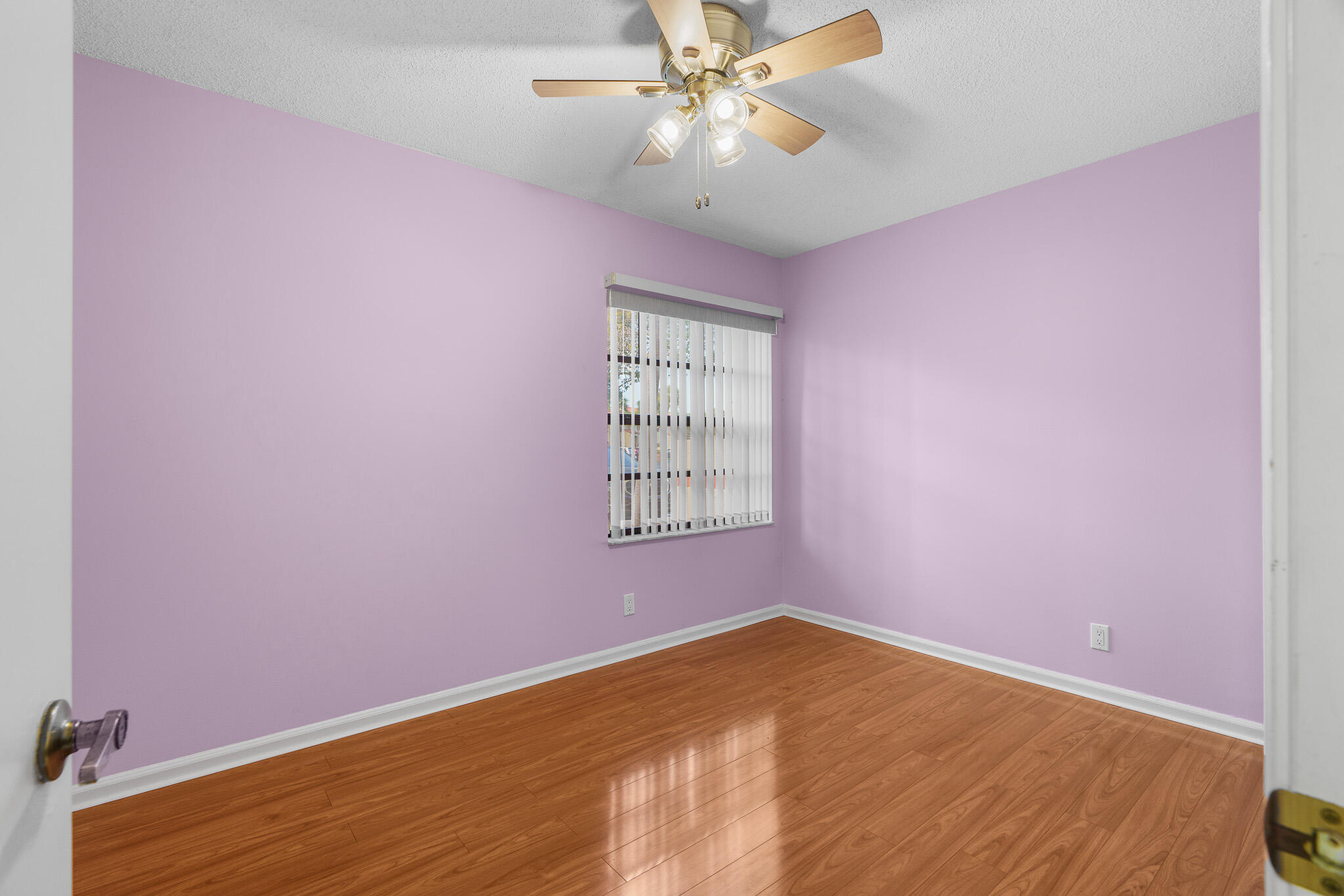 DIPLOMAT SQUARE CONDO - Residential