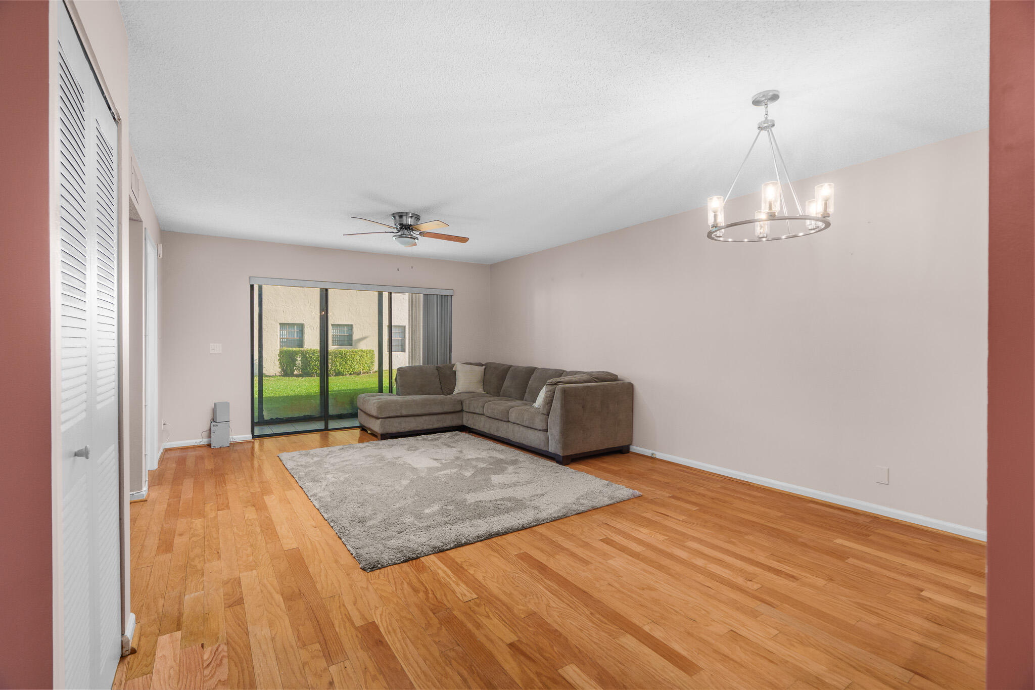 DIPLOMAT SQUARE CONDO - Residential