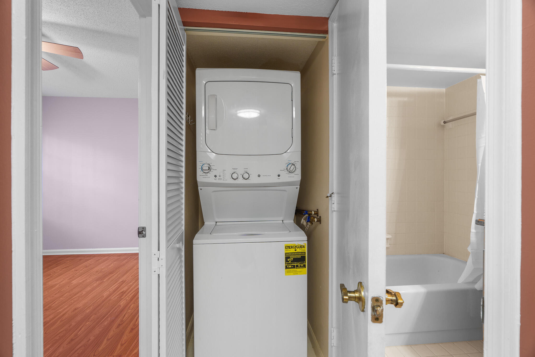 DIPLOMAT SQUARE CONDO - Residential