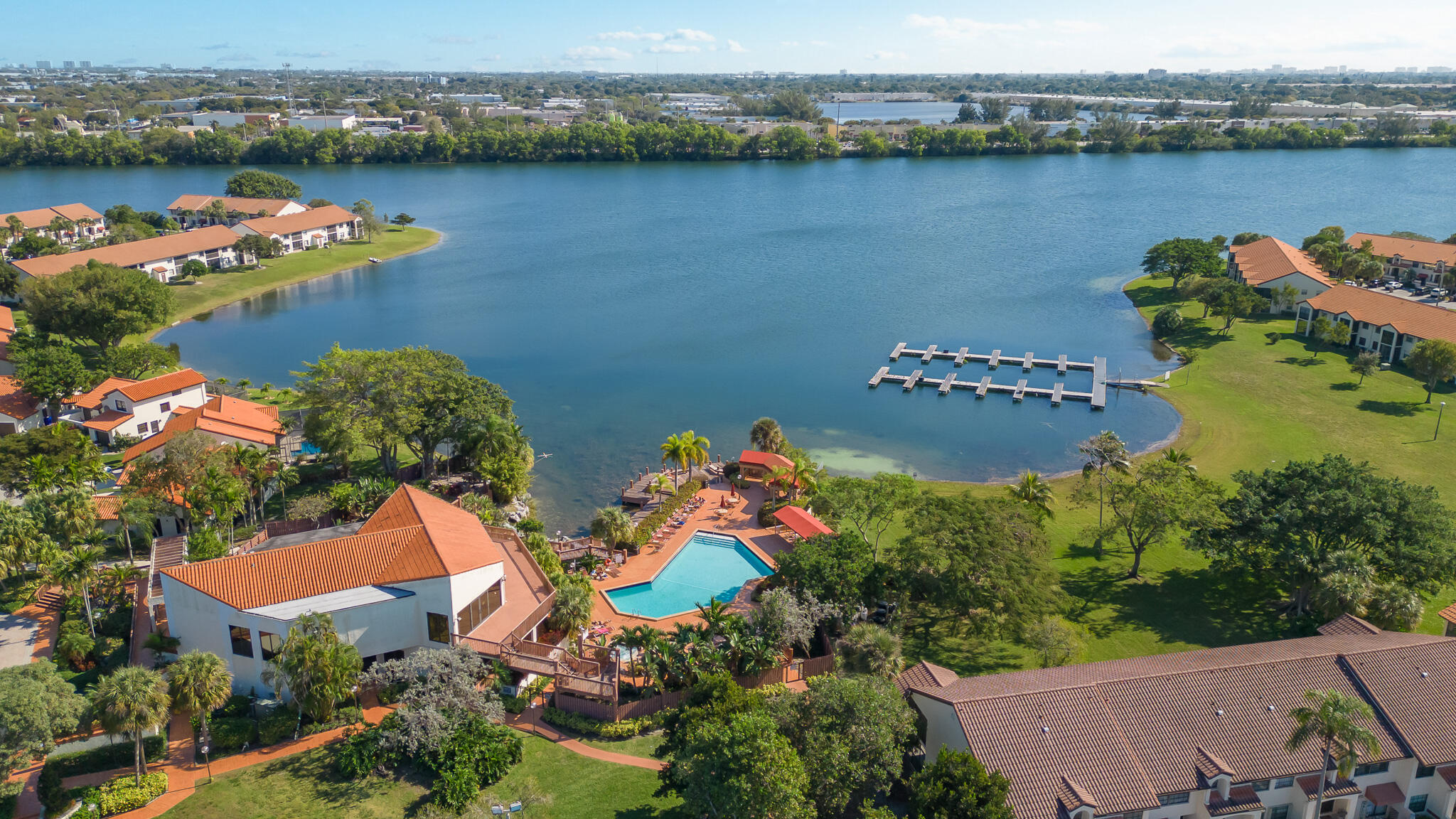 DIPLOMAT SQUARE CONDO - Residential